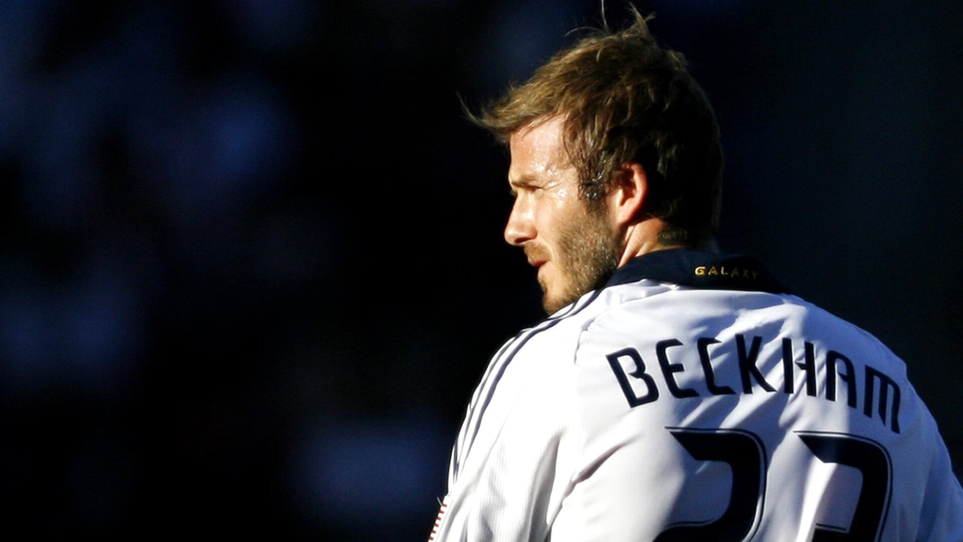 C罗与队友赛后庆祝气氛欢乐轻松,c罗和谁配合