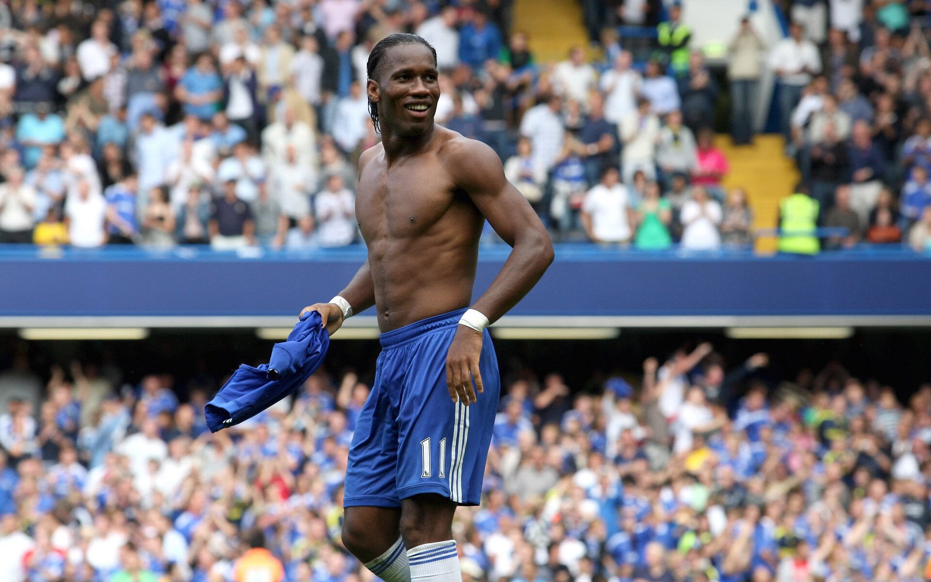 林丹呼吁社会更多关注退役运动员，退役后林丹